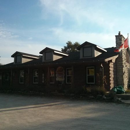 The Spirit Rock Outpost & Lodge Wiarton Eksteriør bilde